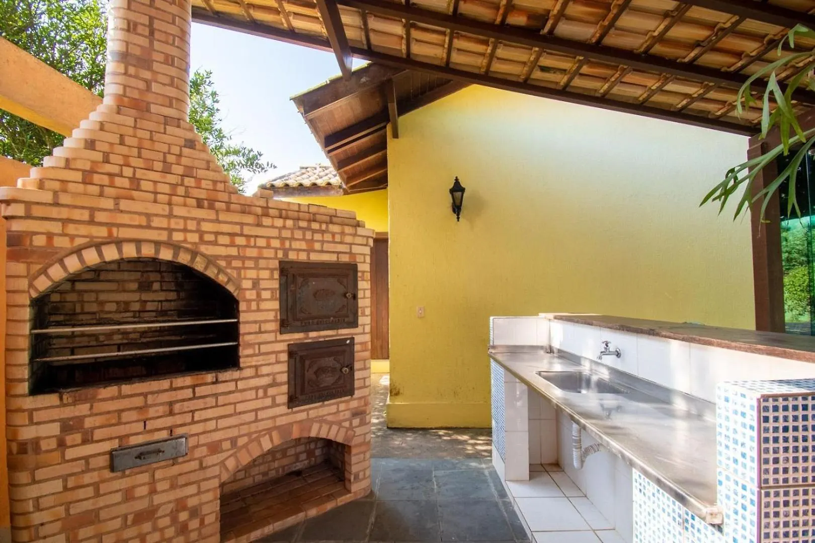 בית נופש Búzios 4 Suites + Piscina E Churrasqueira | 3 Irmaos ברזיל