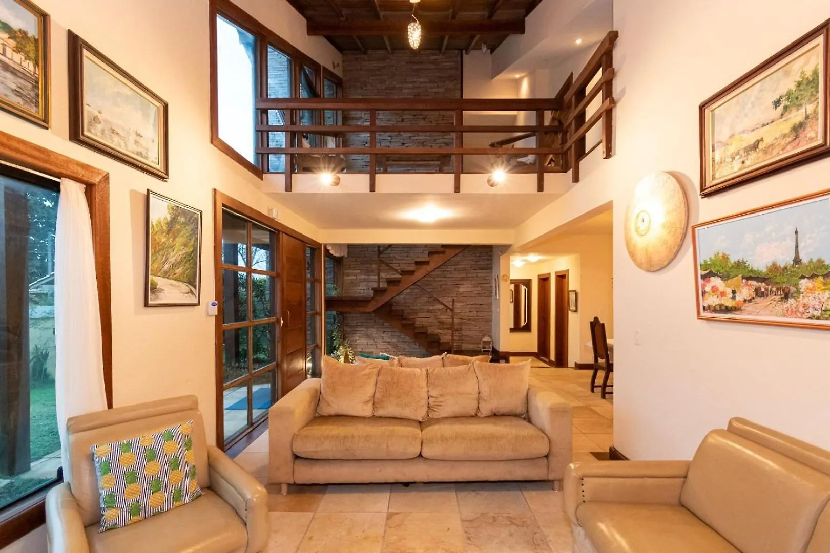 Búzios 4 Suites + Piscina E Churrasqueira | 3 Irmaos