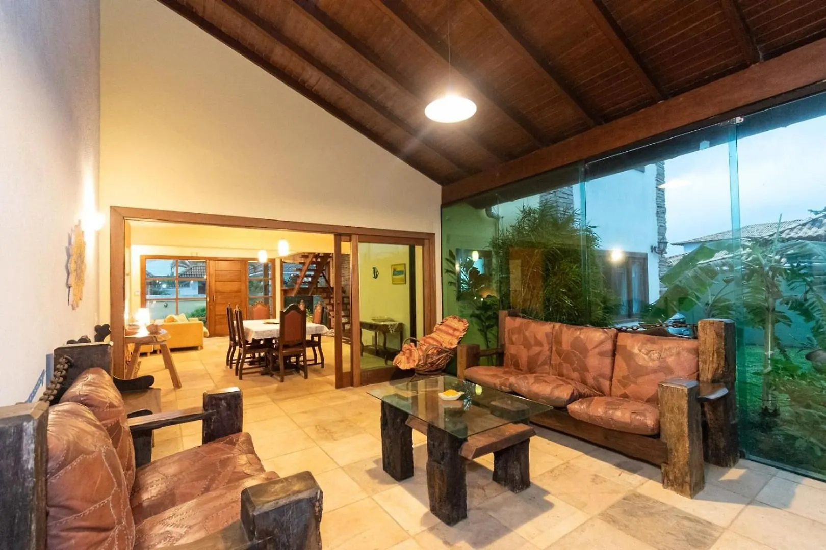 Búzios 4 Suites + Piscina E Churrasqueira | 3 Irmaos 0*,  ברזיל
